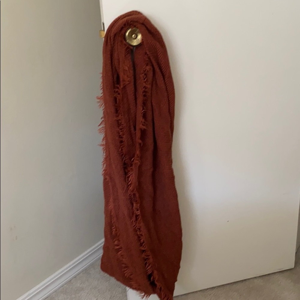 Fringe scarf